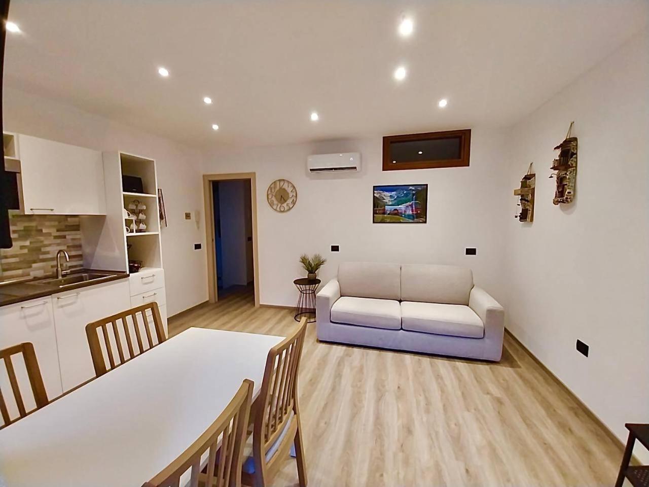 Casa Armida Apartment ตีราโน ภายนอก รูปภาพ